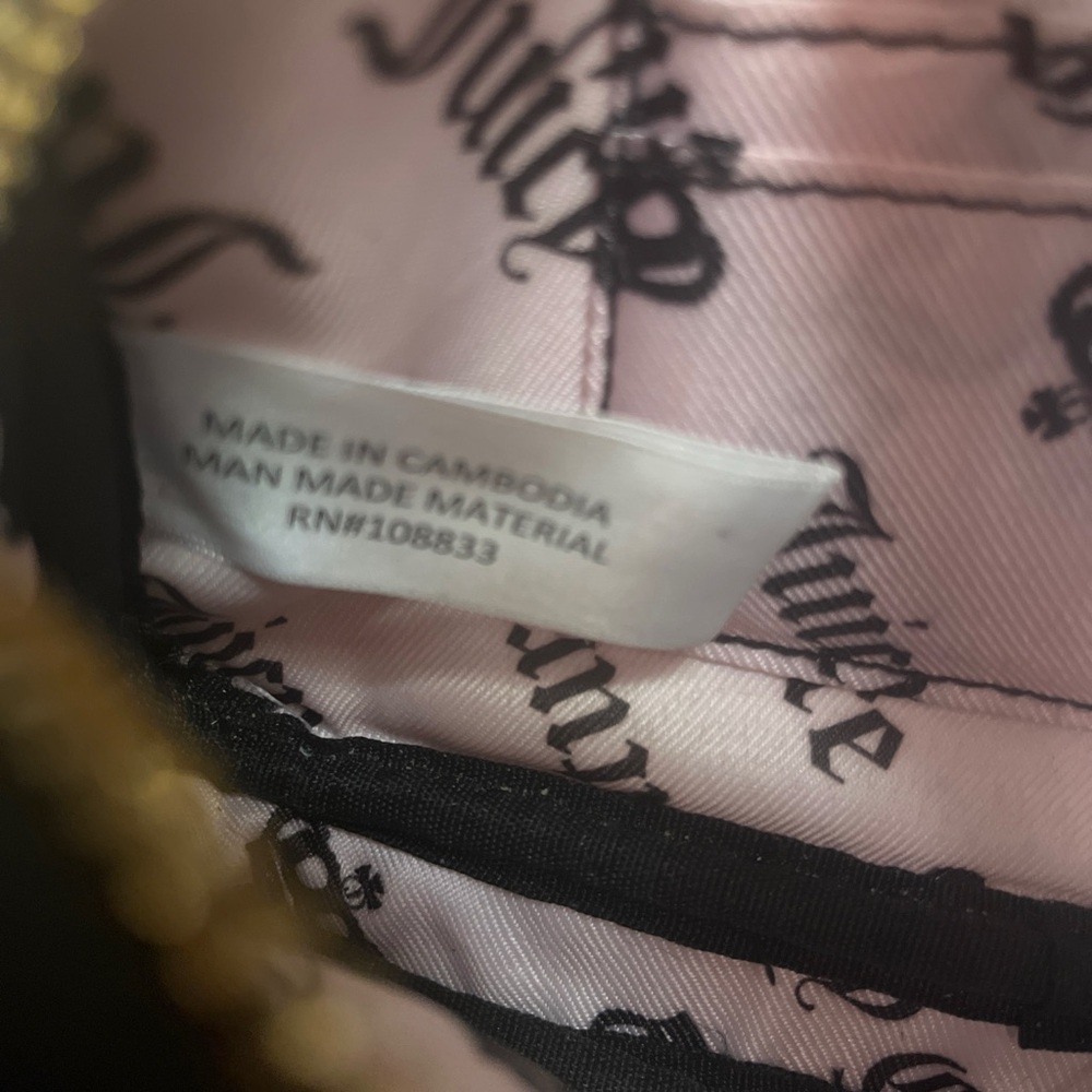Juicy couture black velour and pink cross body with strap - Picture 8 of 9